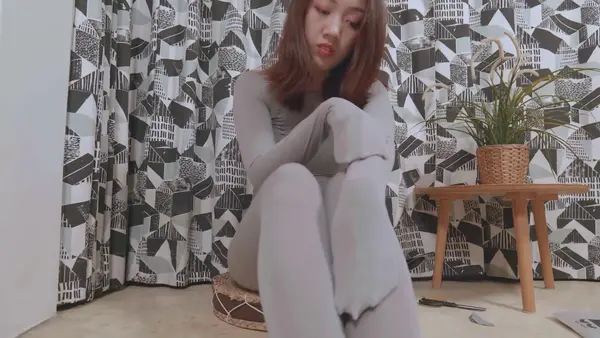 [Ligui丽柜]HD视频 2020.11.25 作茧自缚 星雨 - Ligui丽柜